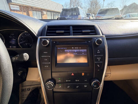 2017 Toyota Camry LE