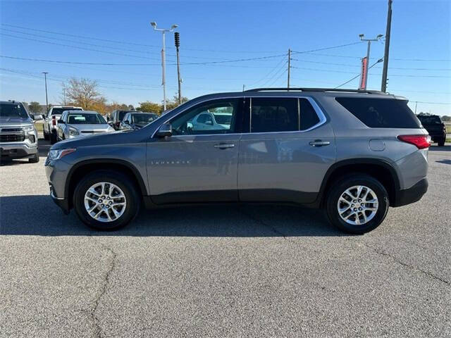 2021 Chevrolet Traverse LT Cloth