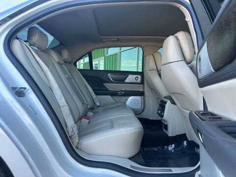 2017 Lincoln Continental Reserve