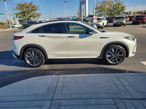 2025 Infiniti QX55 Essential