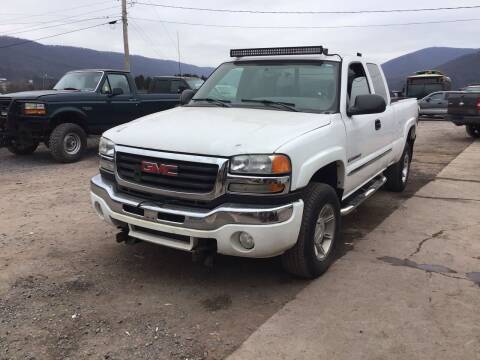 2006 GMC Sierra 2500HD for sale at Troy's Auto Sales in Dornsife PA