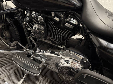 2017 Harley-Davidson STREET GLIDE SP