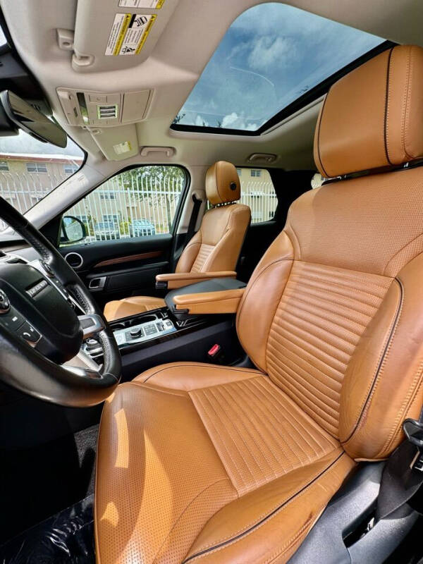 2017 Land Rover Discovery HSE