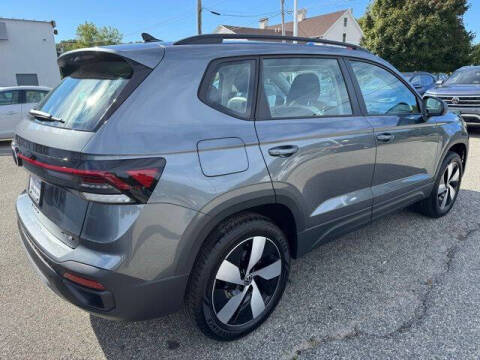 2025 Volkswagen Taos S 4Motion