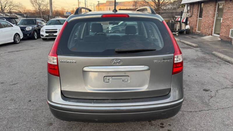 2010 Hyundai Elantra Touring GLS