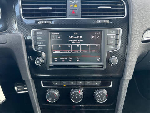 2017 Volkswagen Golf GTI S