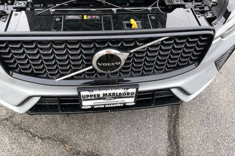 2025 Volvo XC60 B5 Plus Dark Theme