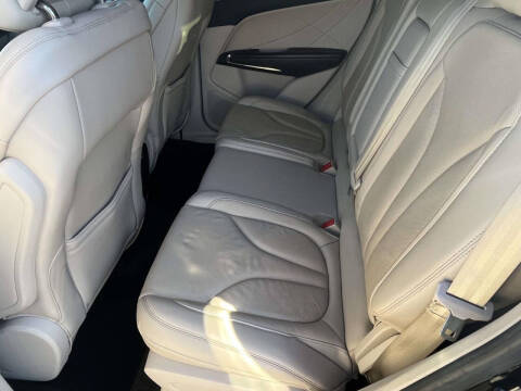 2017 Lincoln MKC Reserve