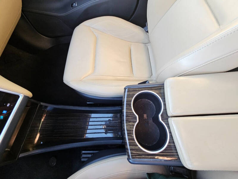 2015 Tesla Model S 85D