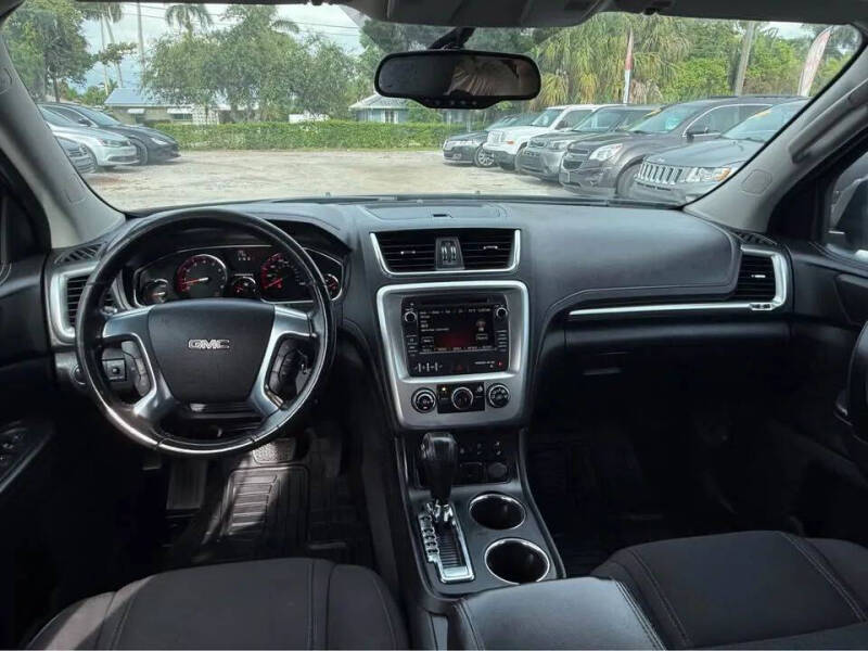 2016 GMC Acadia SLE-2