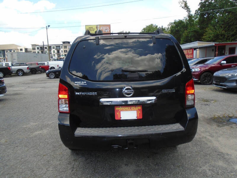 2012 Nissan Pathfinder LE