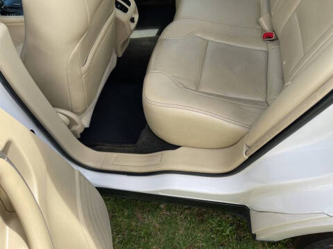 2014 Ford Taurus SEL