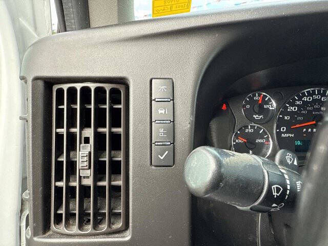 2022 Chevrolet Express 2500