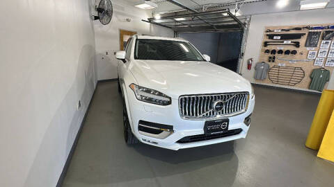2024 Volvo XC90 B5 Plus Bright Theme