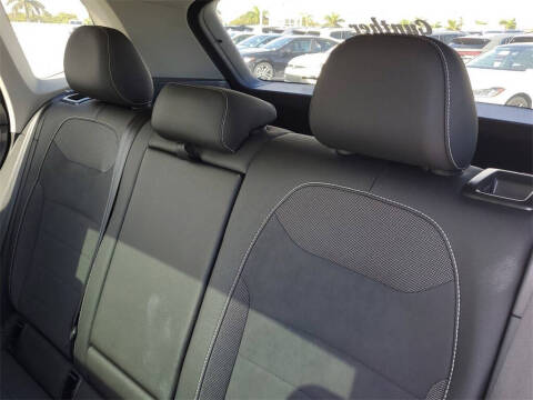 2024 Volkswagen Taos SE 4Motion