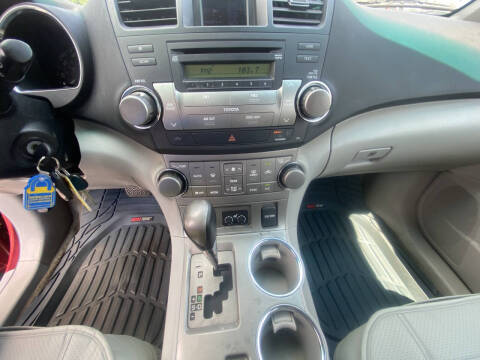 2010 Toyota Highlander SE