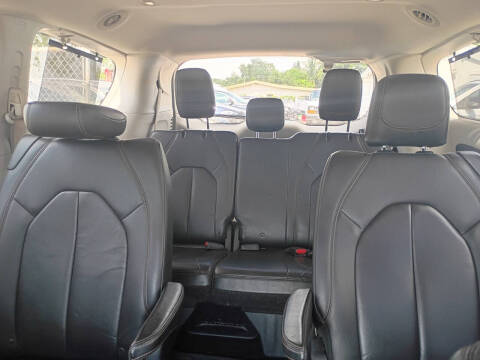 2017 Chrysler Pacifica Touring Plus