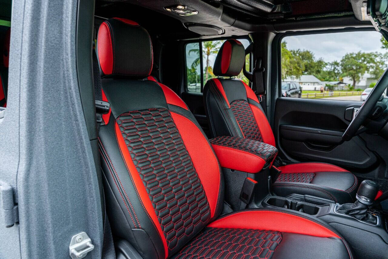 2023 JEEP Gladiator Pickup - $164,999