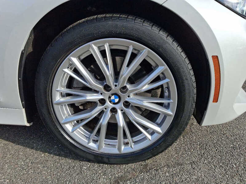 2023 BMW 3 Series 330i xDrive