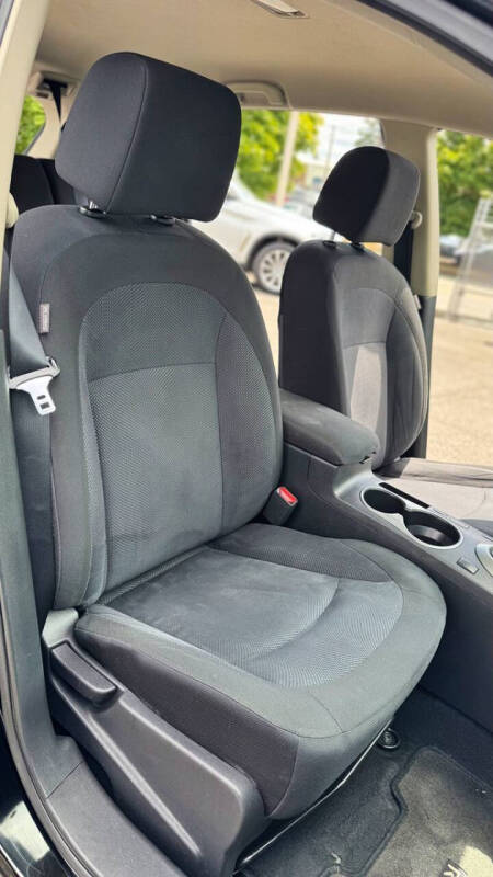 2015 Nissan Rogue Select S