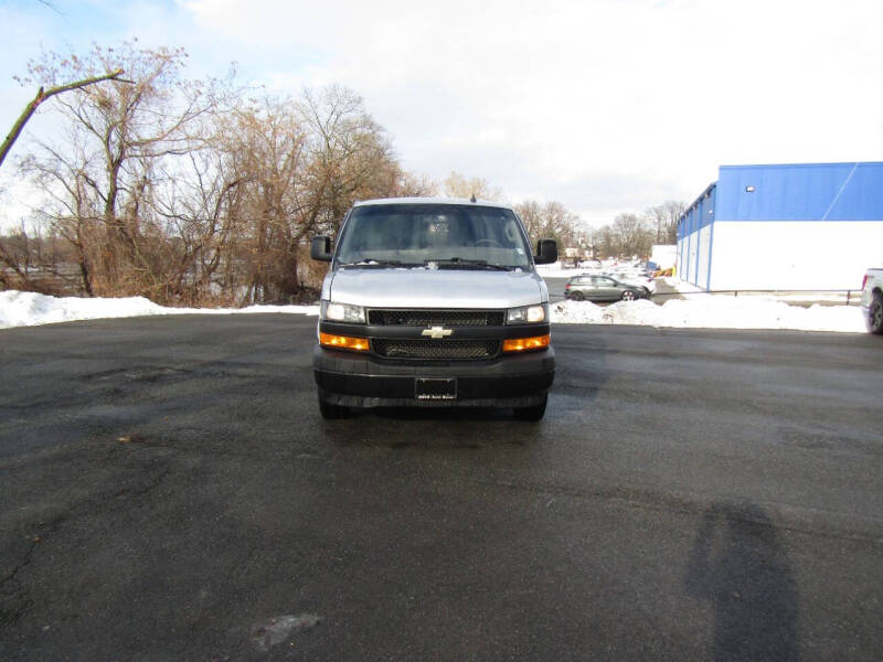 2022 Chevrolet Express 2500