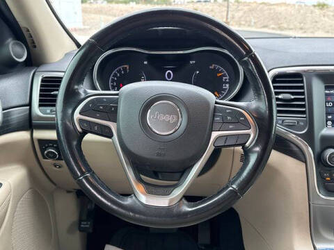 2020 Jeep Grand Cherokee Laredo E