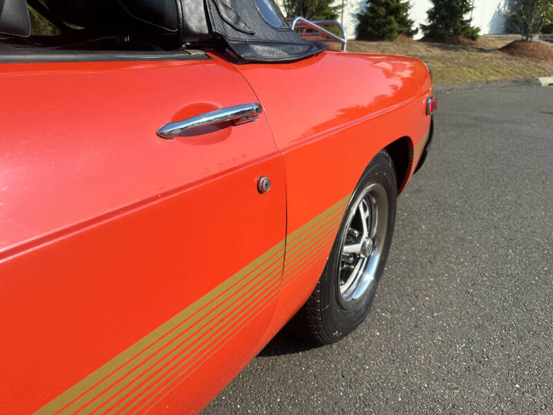 1977 MG B