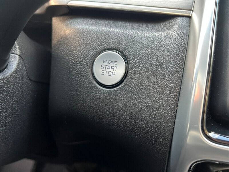 2022 Kia Sorento Plug-In Hybrid SX