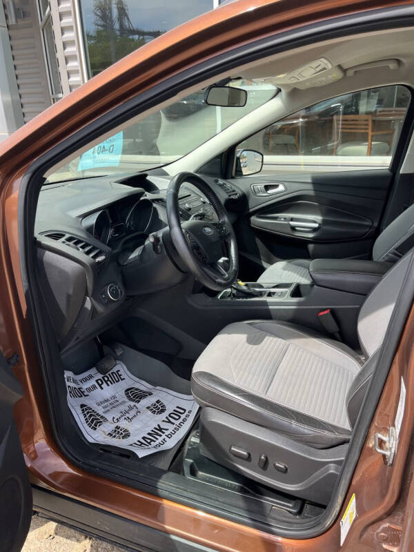 2017 Ford Escape SE