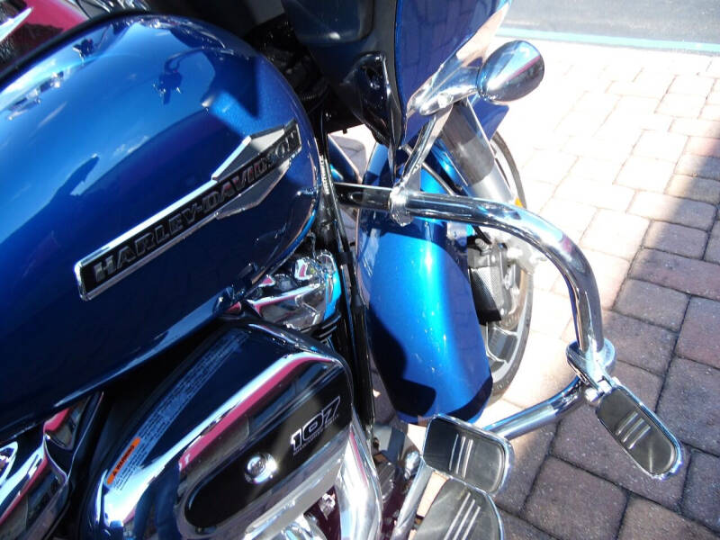 2022 Harley-Davidson Road Glide Custom