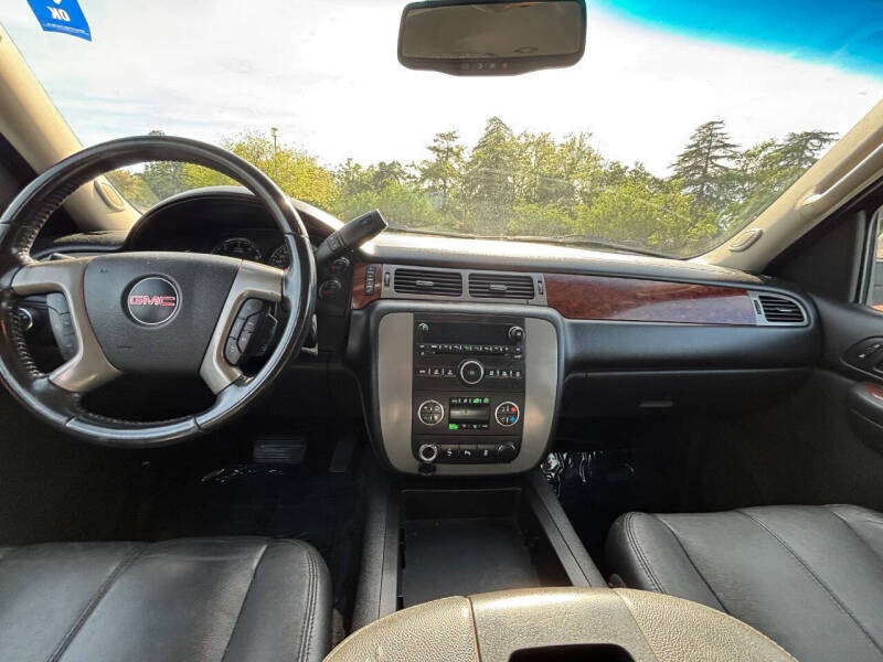 2013 GMC Yukon XL SLT