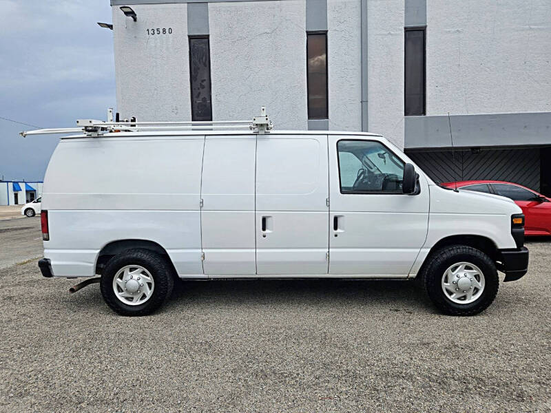 2014 Ford E-Series E-150