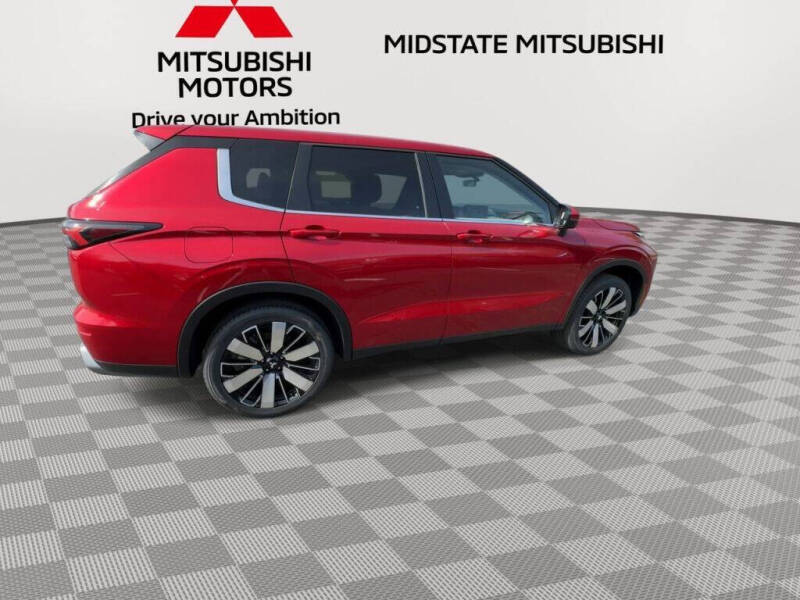 2025 Mitsubishi Outlander SE