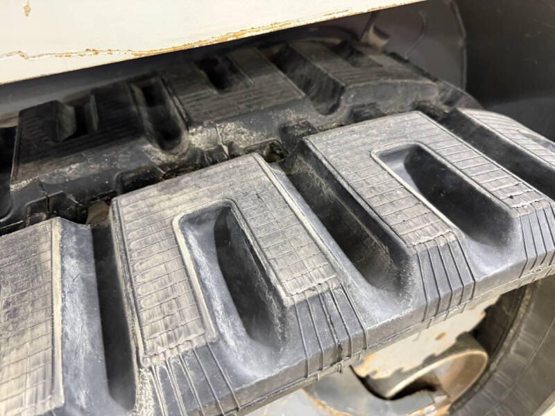 2022 TAKEUCHI TL12V2