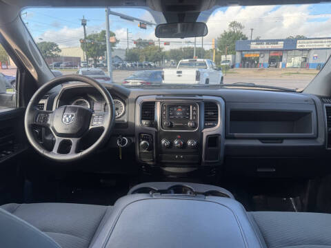 2017 RAM 1500 Express