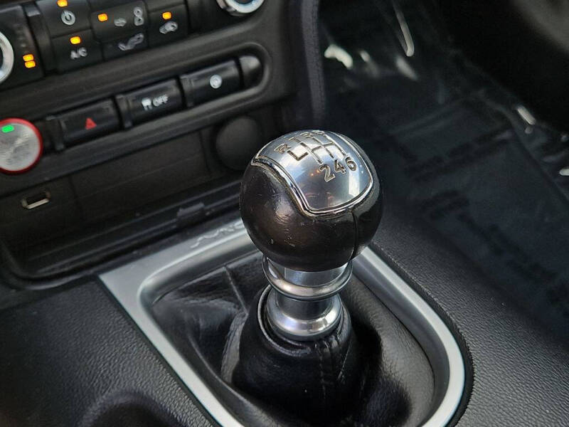 2021 Ford Mustang EcoBoost