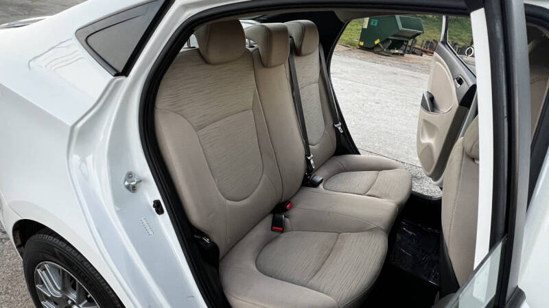 2017 Hyundai Accent Value Edition