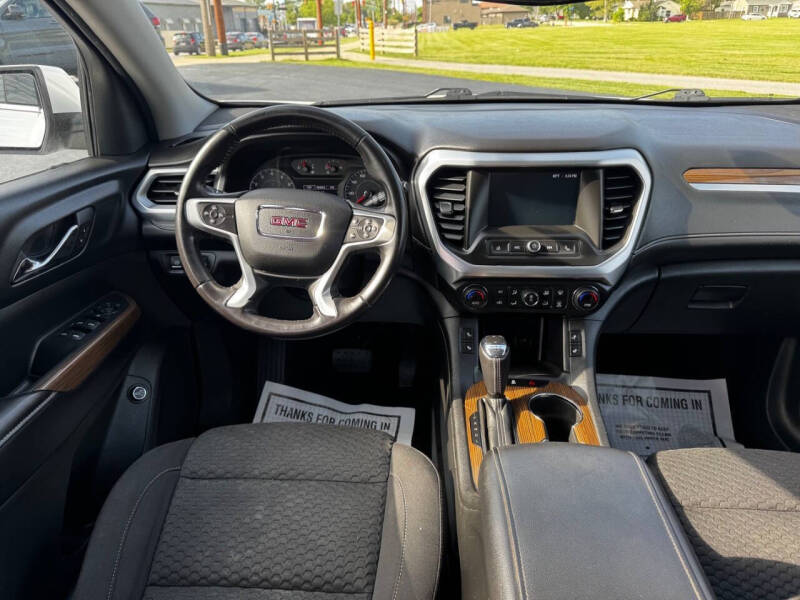 2018 GMC Acadia SLE-2