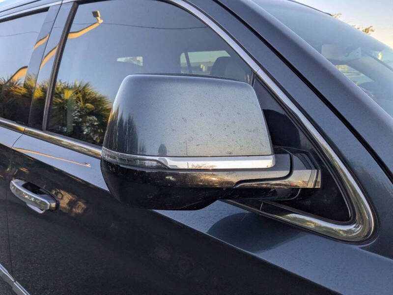 2019 Cadillac Escalade Standard