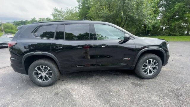 2025 GMC Acadia AT4
