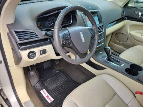 2019 Lincoln MKT Reserve