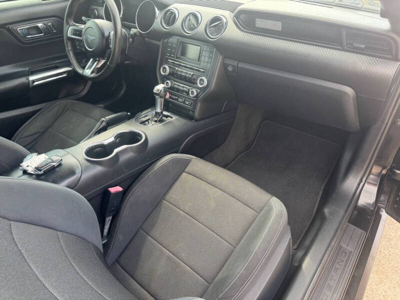 2015 Ford Mustang V6