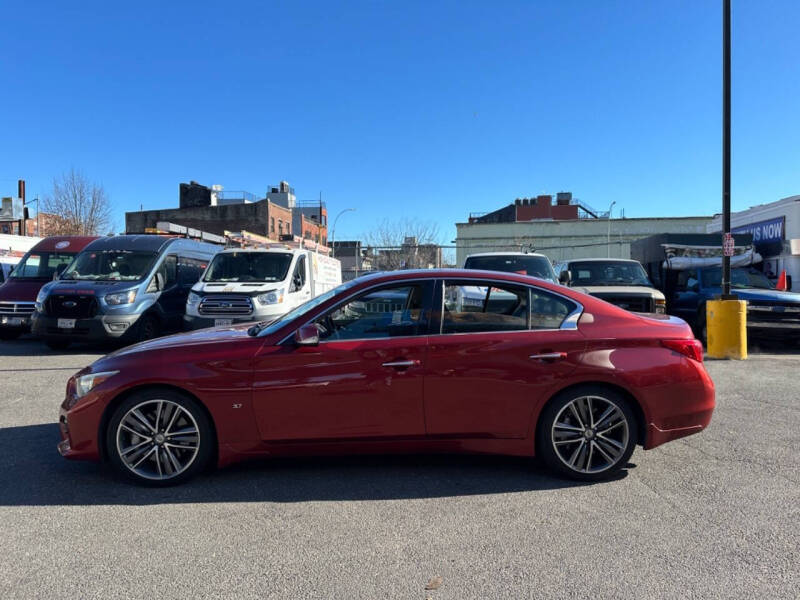 2015 Infiniti Q50 Sport