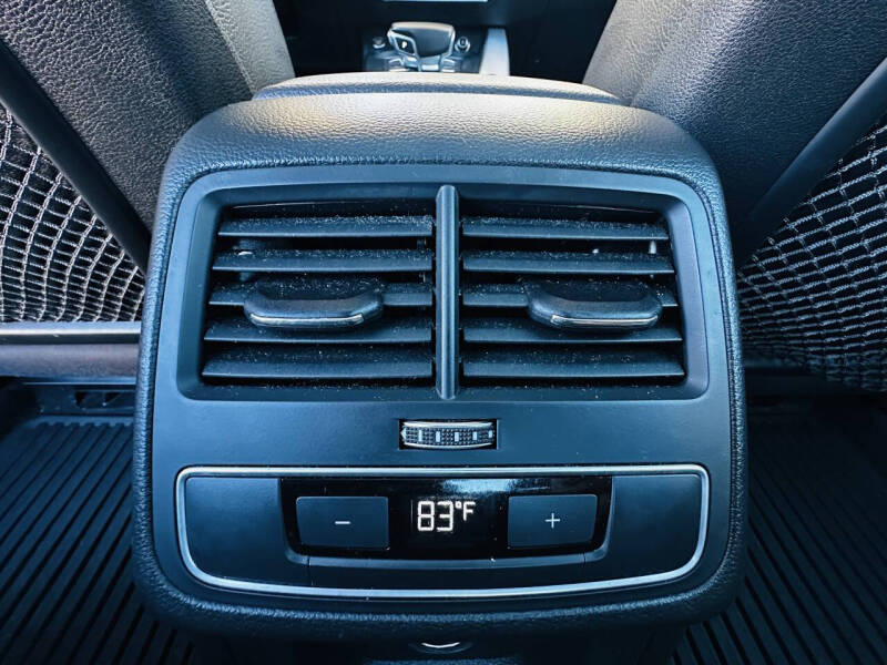 2017 Audi A4 2.0T quattro Premium