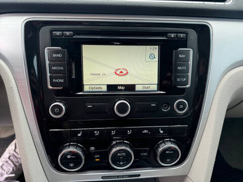 2012 Volkswagen Passat SE