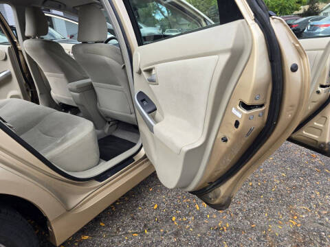 2010 Toyota Prius III