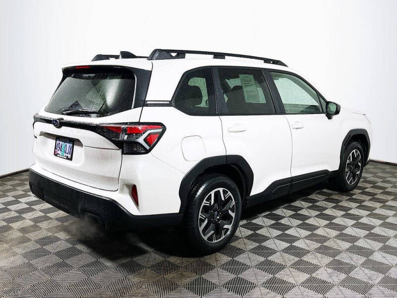 2025 Subaru Forester Premium