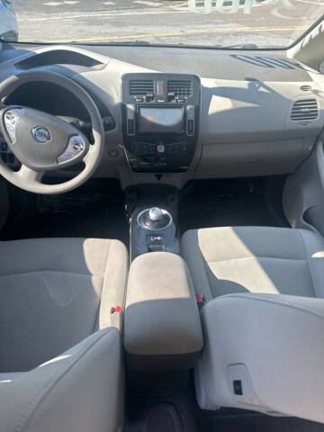 2012 Nissan LEAF SV