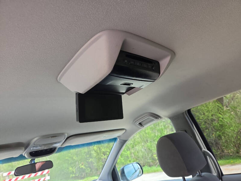 2005 Toyota Sienna LE 7 Passenger