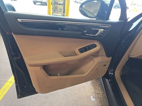 2020 Porsche Macan